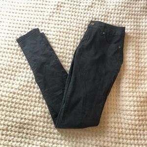 Black Skinny Jeans! GREAT condition!!